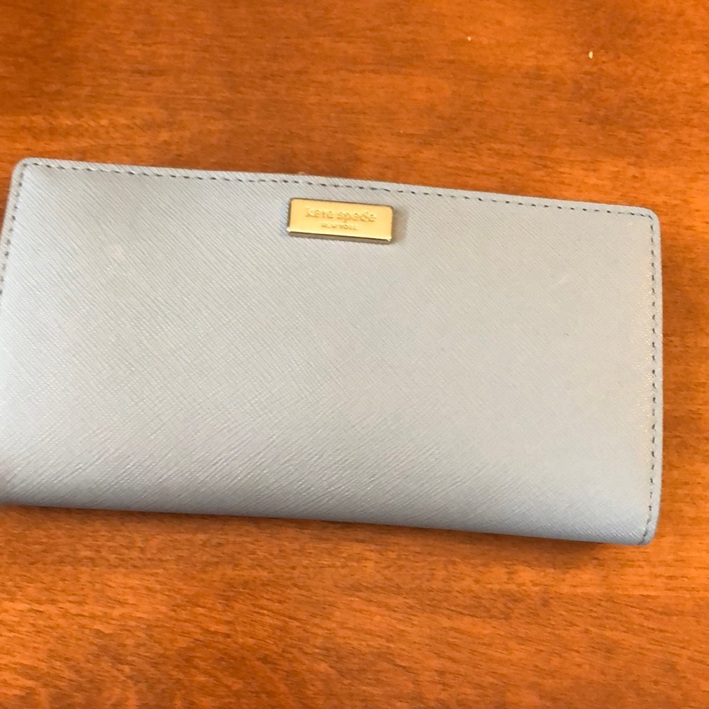 Kate spade bifold wallet